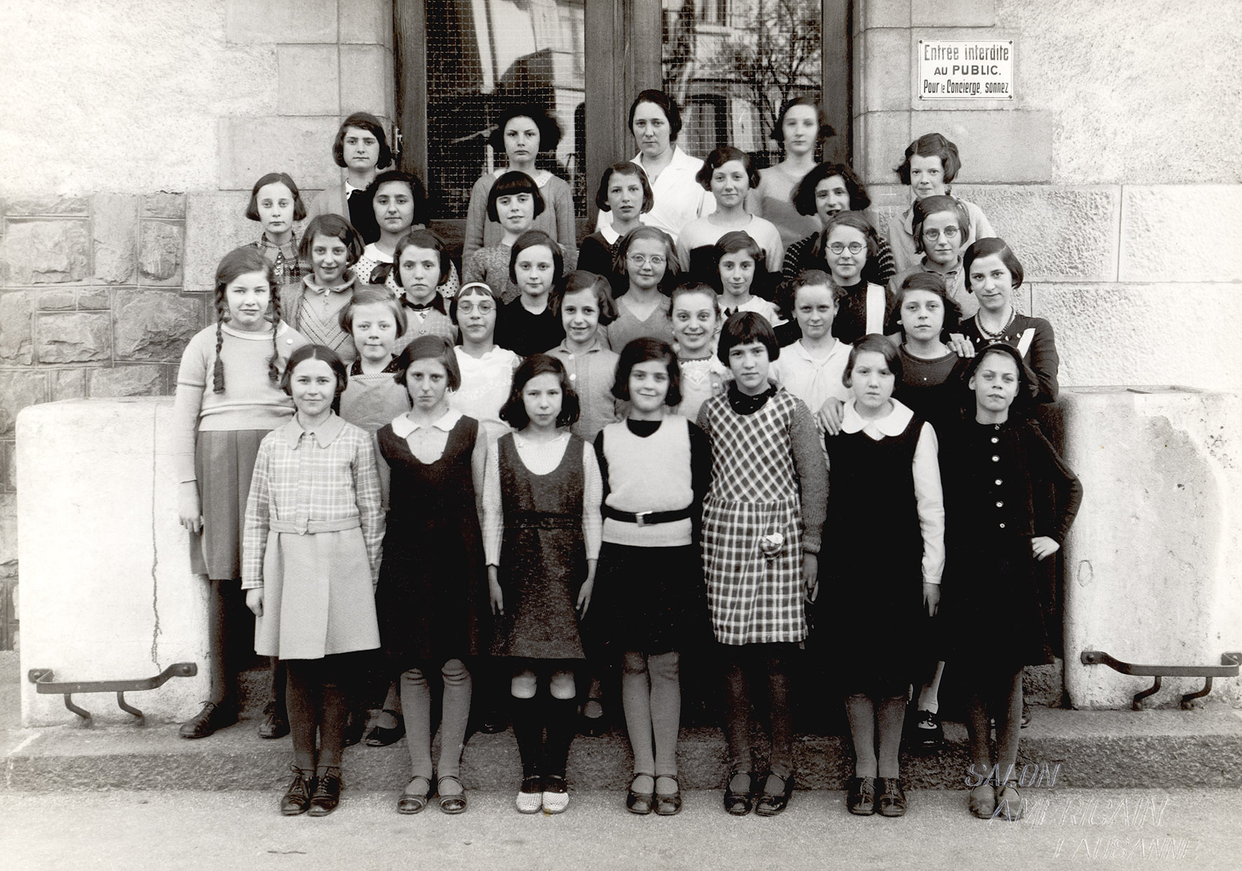 photo de classe primaire, 4e filles, collège de Prélaz, Lausanne