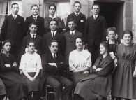 vers 1921 - classe primaire supérieure de Donneloye