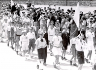 fête du bois, cortège des écoles primaires de Lausanne, le 14 juillet 1936.